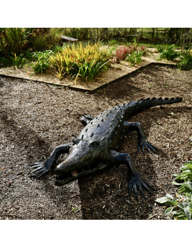 Crocodile pièce unique en métal recyclé deco jardin